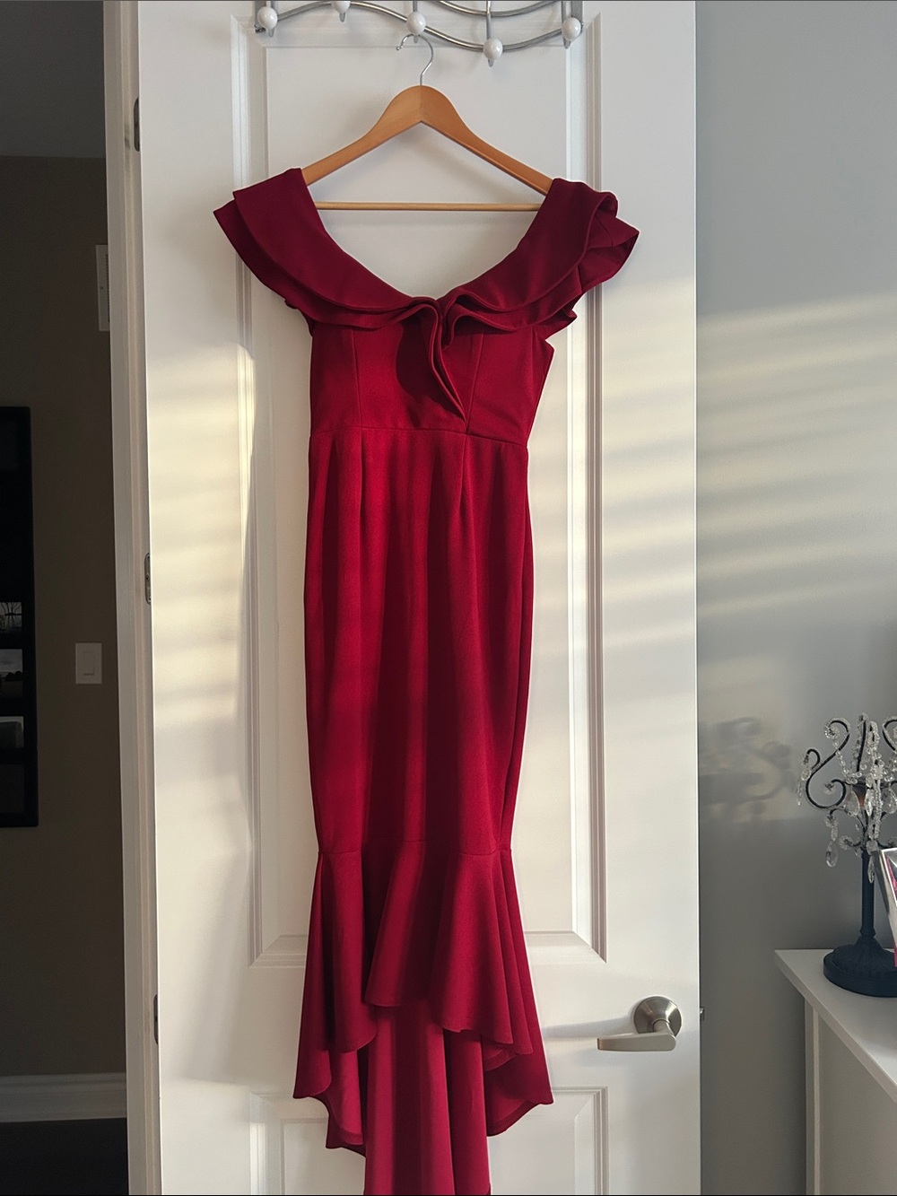 Elegant Burgundy Off-Shoulder Ruffle Midi Dress